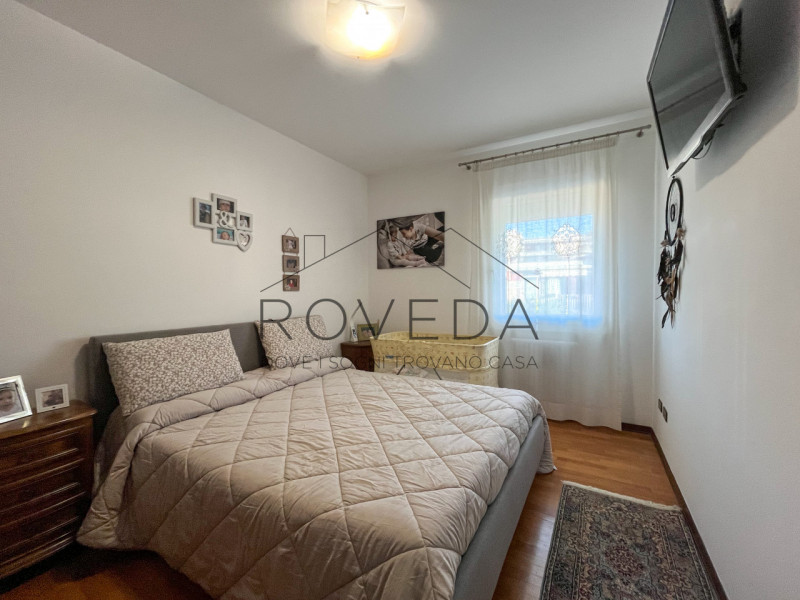 DOSSON DI CASIER 

RIFERIMENTO: CR10

L'agenzia Roveda Immobiliare ha il piacere di presentarvi, ...