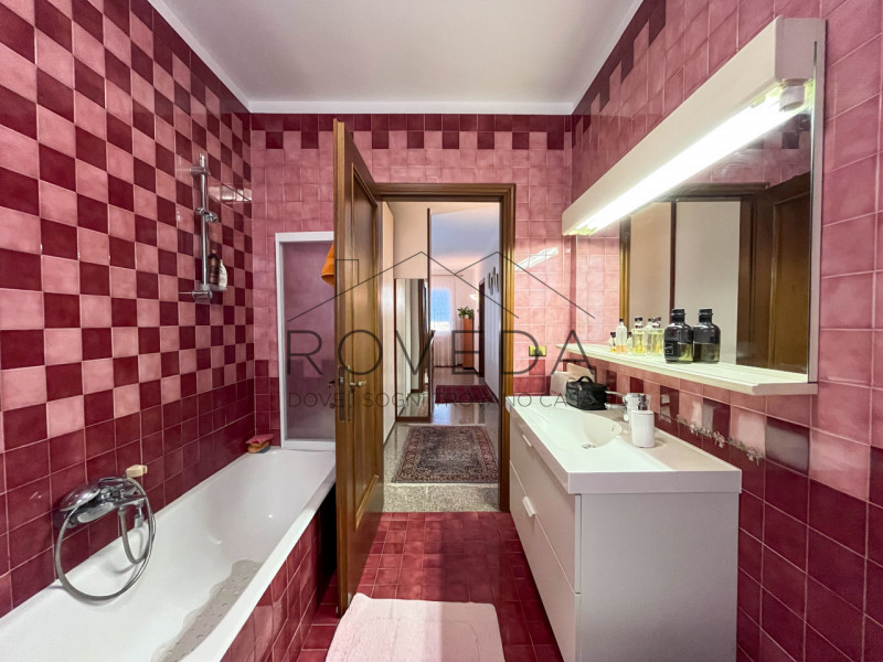 DOSSON DI CASIER 

RIFERIMENTO: CR10

L'agenzia Roveda Immobiliare ha il piacere di presentarvi, ...