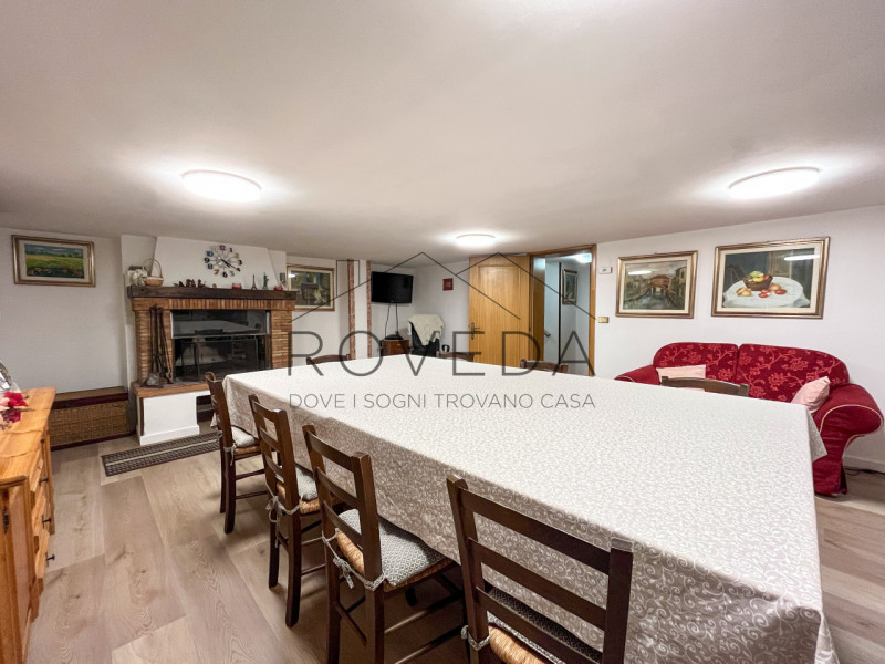 DOSSON DI CASIER 

RIFERIMENTO: CR10

L'agenzia Roveda Immobiliare ha il piacere di presentarvi, ...