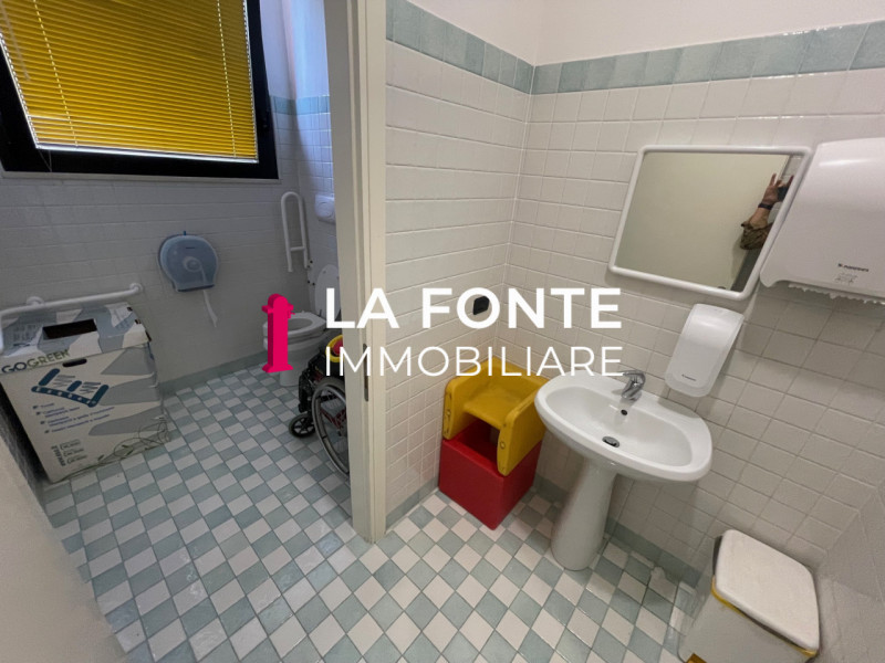 Scopri un'opportunità unica per il tuo business nella zona Artigianale di Peraga, Vigonza! Direzi...