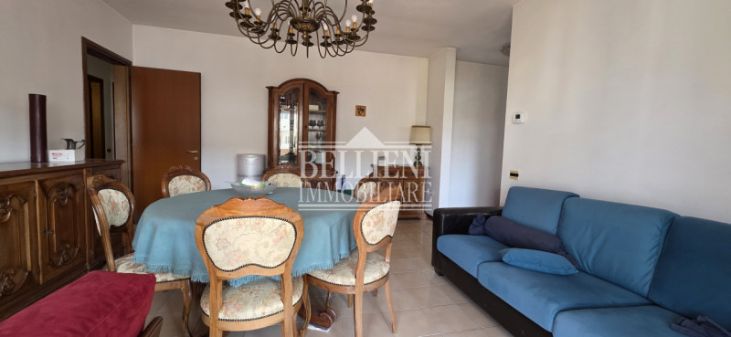 SANTA BERTILLA - Proponiamo in vendita al sesto piano con ascensore, un luminoso appartamento rec...