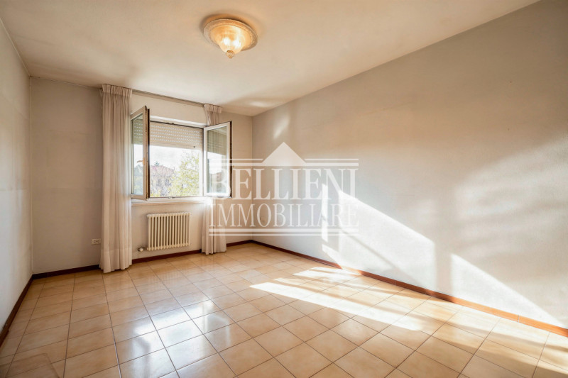 SANTA BERTILLA - Proponiamo in vendita al sesto piano con ascensore, un luminoso appartamento rec...