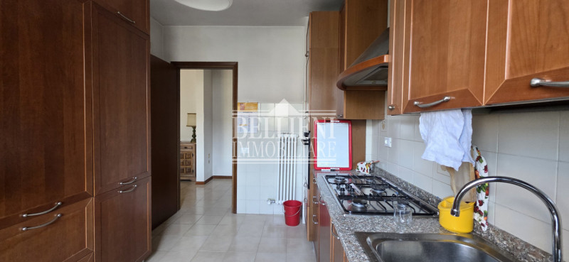 SANTA BERTILLA - Proponiamo in vendita al sesto piano con ascensore, un luminoso appartamento rec...