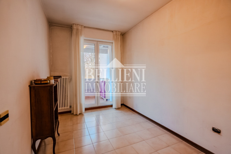 SANTA BERTILLA - Proponiamo in vendita al sesto piano con ascensore, un luminoso appartamento rec...