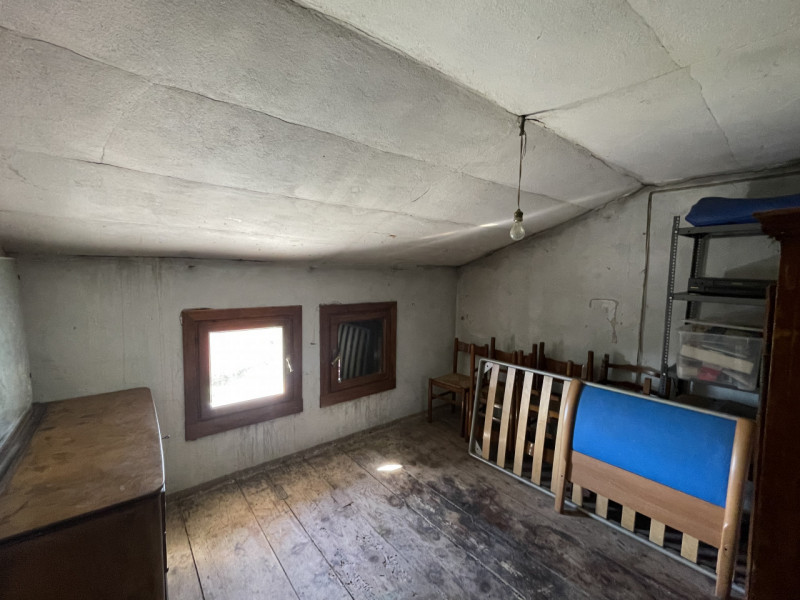 NOSTRA ESCLUSIVA: a pochi passi dal centro di Casella d'Asolo siamo a proporre in vendita una por...