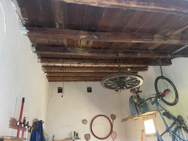 NOSTRA ESCLUSIVA: a pochi passi dal centro di Casella d'Asolo siamo a proporre in vendita una por...