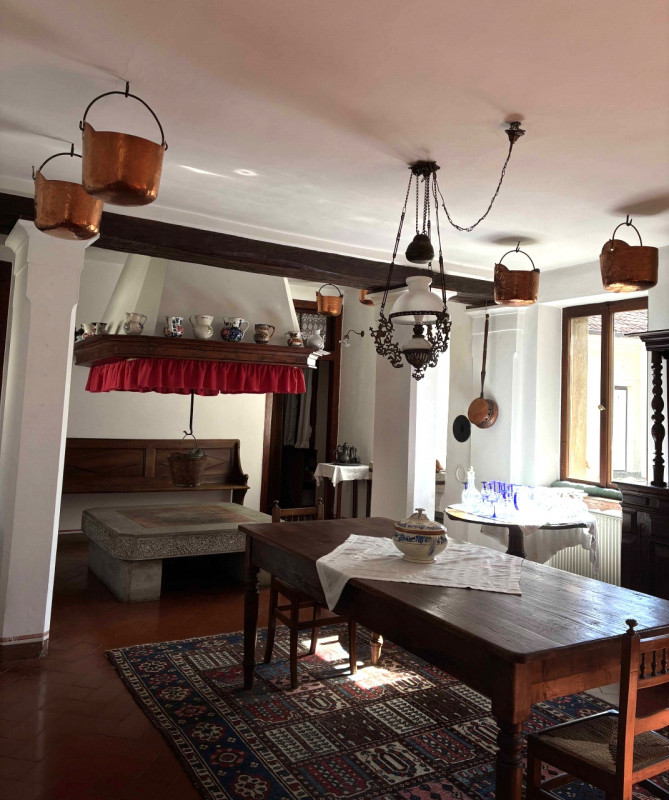 Nel suggestivo centro di Serravalle, cuore antico di Vittorio Veneto, sorge lo splendido Palazzo ...