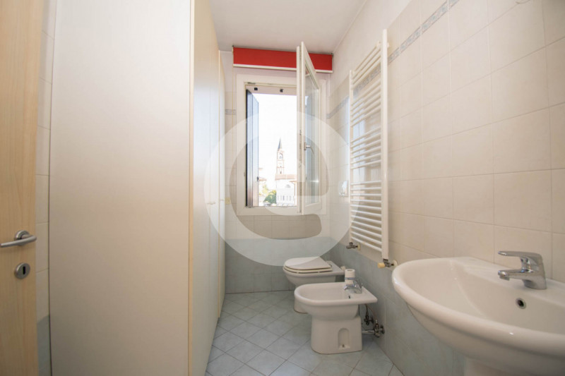 Scopri un'opportunità unica nel cuore di San Giorgio delle Pertiche, nella frazione di Arsego. Qu...