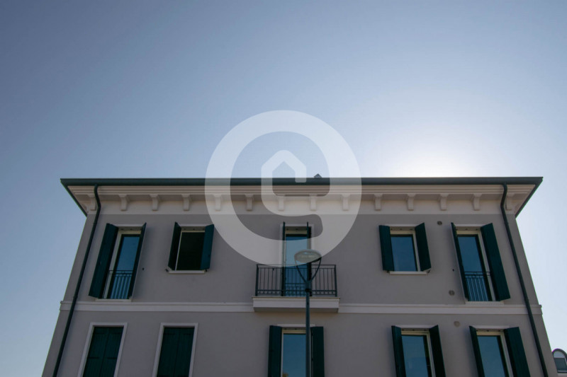 Scopri un'opportunità unica nel cuore di San Giorgio delle Pertiche, nella frazione di Arsego. Qu...