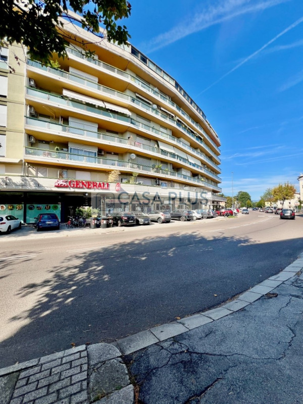 NS. ESCLUSIVA loc.tà Termine di Cassole: 

Ci troviamo alle porte di Viale Venezia ad un passo da...