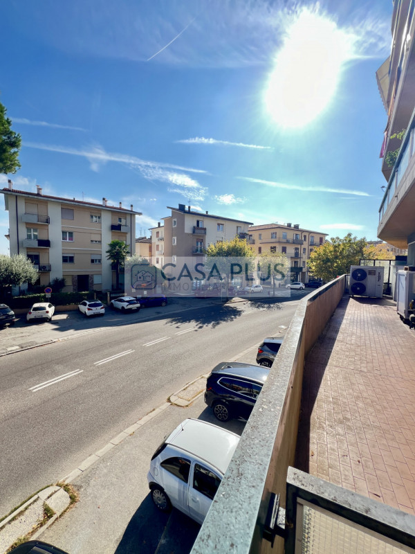 CASSOLA:  zona Termine di Cassola a confine con Bassano del Grappa, proponiamo ufficio in vendita...