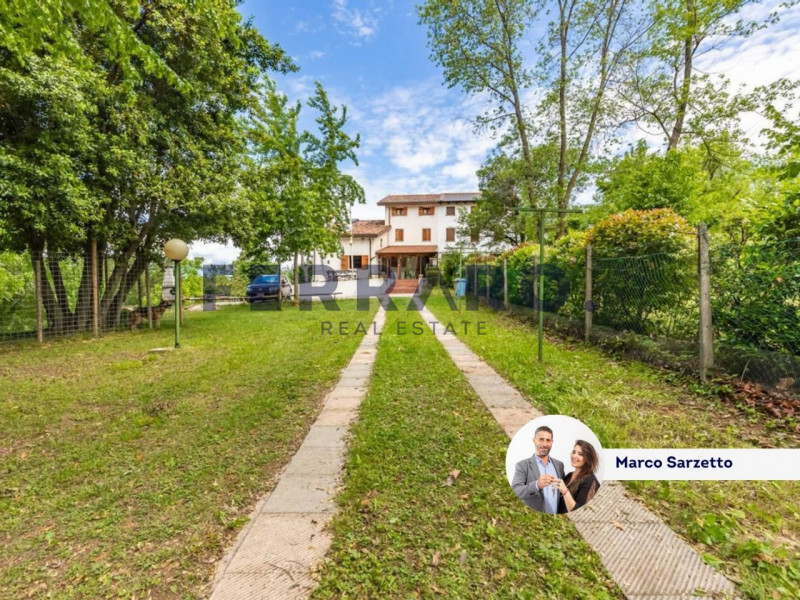 “Innanzi tutto, l’emozione! Soltanto dopo la comprensione!” (Paul Gauguin)

Sei alla ricerca di u...