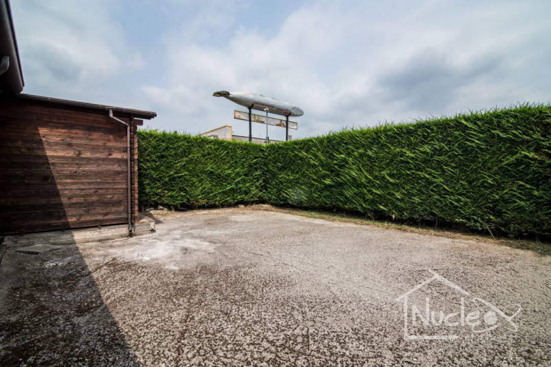 Stanghella, in una corte residenziale tranquilla a due passi dalla SS16, al confine con Solesino,...