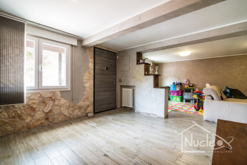 Stanghella, in una corte residenziale tranquilla a due passi dalla SS16, al confine con Solesino,...