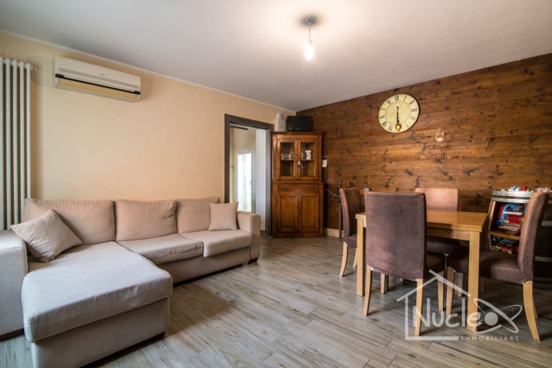 Stanghella, in una corte residenziale tranquilla a due passi dalla SS16, al confine con Solesino,...