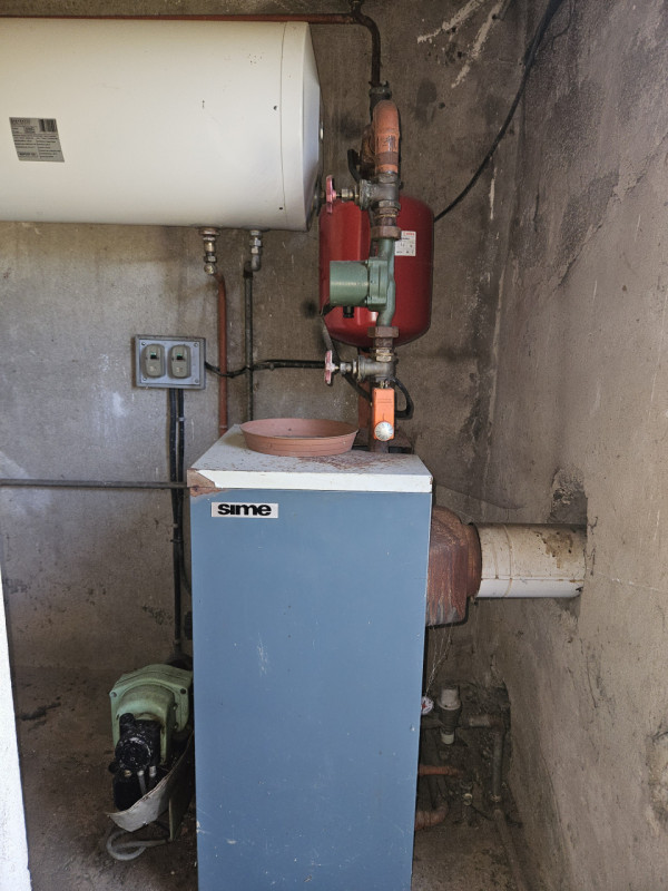 In un zona tranquilla del Comune di Sant'Urbano, precisamente nella frazione di Carmignano, propo...