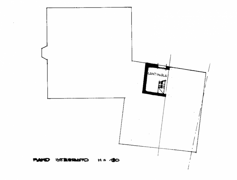 Legnaro loc. Volparo, comoda ai servizi e alle scuole, proponiamo casa singola degli anni ‘90 dis...