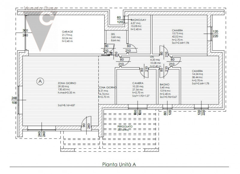 In zona residenziale, circondati dalla campagna Legnarese, proponiamo in vendita n. 2 case singol...