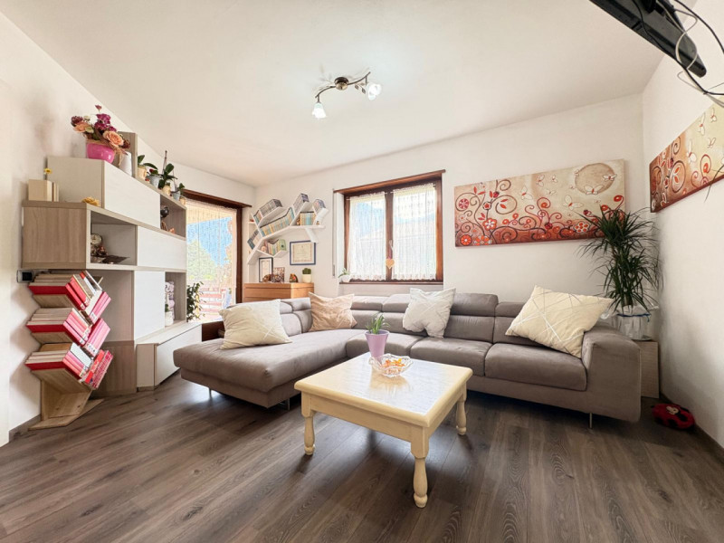 Elegante appartamento 3 stanze con ampia terrazza a Pilcante, Ala