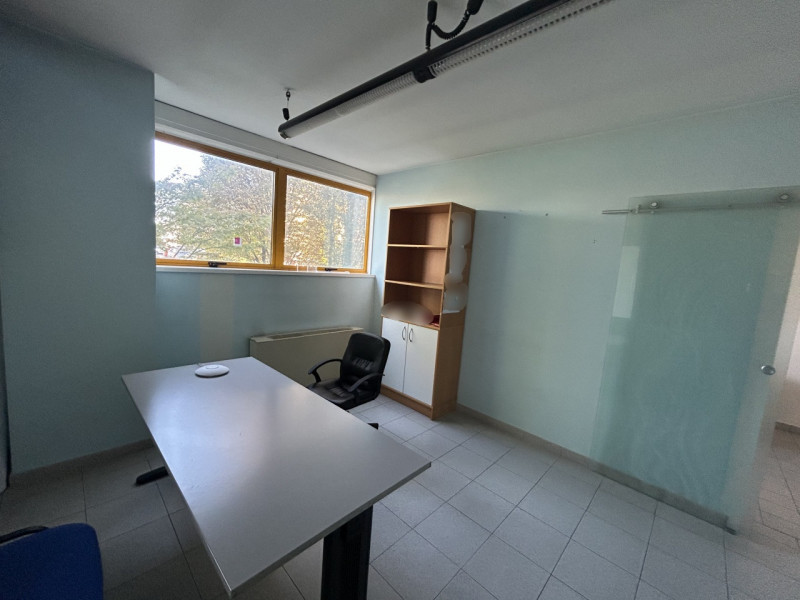 Capannone in Affitto a Veggiano – Posizione Strategica con Ampio Scoperto

Se cerchi una soluzion...