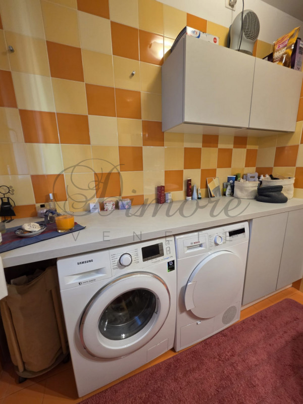 NOVENTA: APPARTAMENTO AL PIANO TERRA CON GIARDINO
In ottimo quartiere a Noventana proponiamo intr...