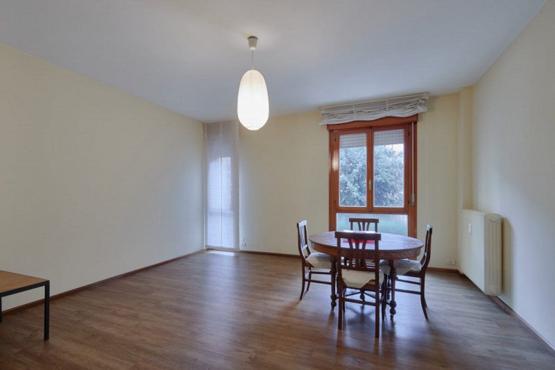 In posizione strategica, a due passi dalle mura nord della città, SPAZIOSO E LUMINOSO APPARTAMENT...