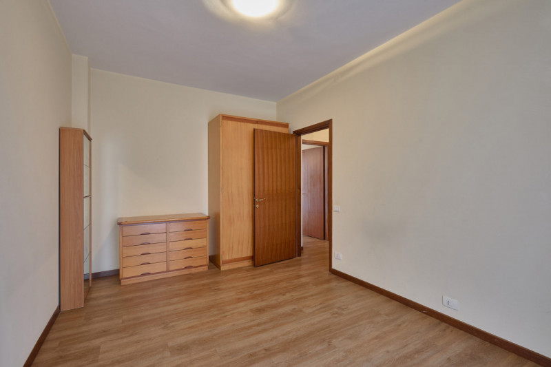 In posizione strategica, a due passi dalle mura nord della città, SPAZIOSO E LUMINOSO APPARTAMENT...