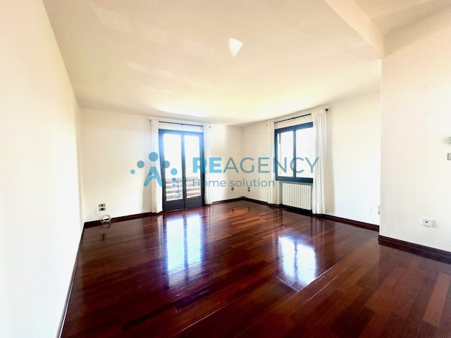 Castelgomberto - collina

Stai cercando una villa indipendente in posizione panoramica?
Prezzo € ...