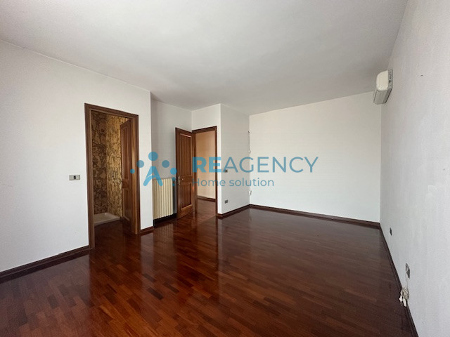 Castelgomberto - collina

Stai cercando una villa indipendente in posizione panoramica?
Prezzo € ...