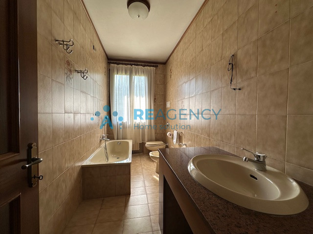 Castelgomberto - collina

Stai cercando una villa indipendente in posizione panoramica?
Prezzo € ...