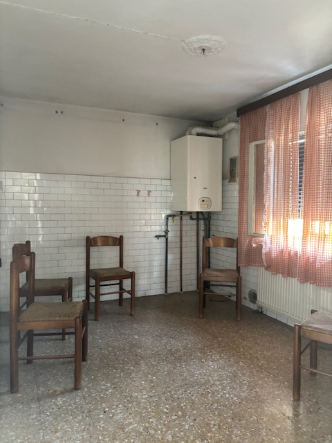 Limena: casa accostata completamente da ristrutturare sviluppata su più livelli ( piano primo zon...