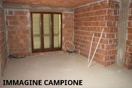 Nel cuore del centro storico di Montecchio Maggiore, proponiamo in vendita un'intera proprietà te...