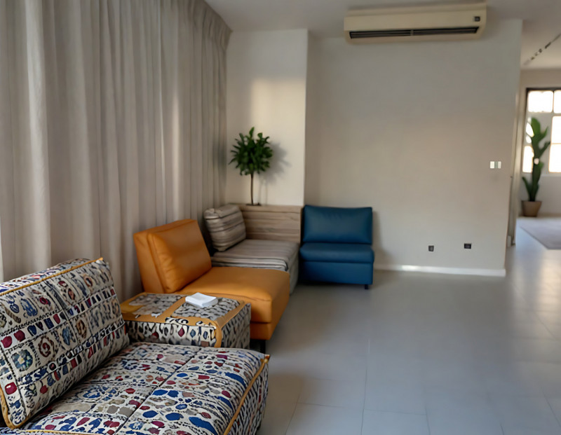 (Per INFO Stefania 3409601861) In affitto un prestigioso ufficio di ampia metratura nel cuore del...