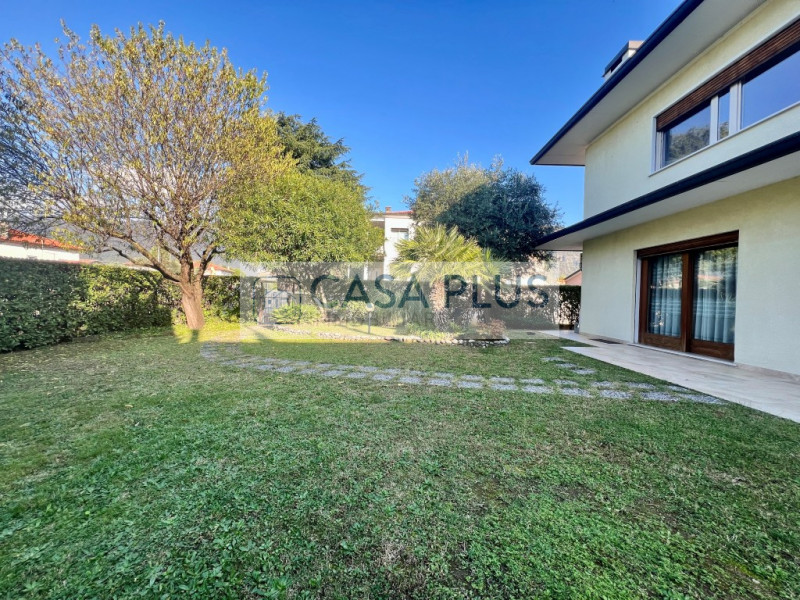 BIFAMILIARE A BASSANO DEL GRAPPA – DUE UNITA’ ABITATIVE COMPLETAMENTE AUTONOME, GIARDINO, TERRAZZ...