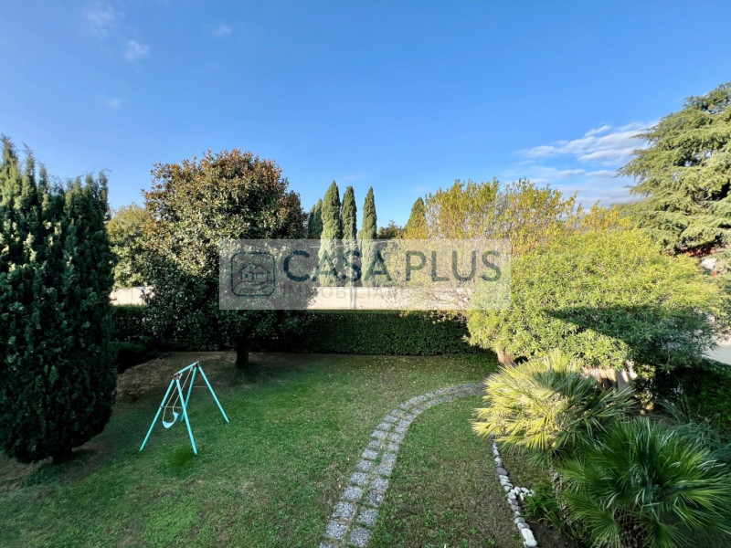 BIFAMILIARE A BASSANO DEL GRAPPA – DUE UNITA’ ABITATIVE COMPLETAMENTE AUTONOME, GIARDINO, TERRAZZ...
