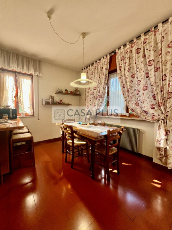 BIFAMILIARE A BASSANO DEL GRAPPA – DUE UNITA’ ABITATIVE COMPLETAMENTE AUTONOME, GIARDINO, TERRAZZ...