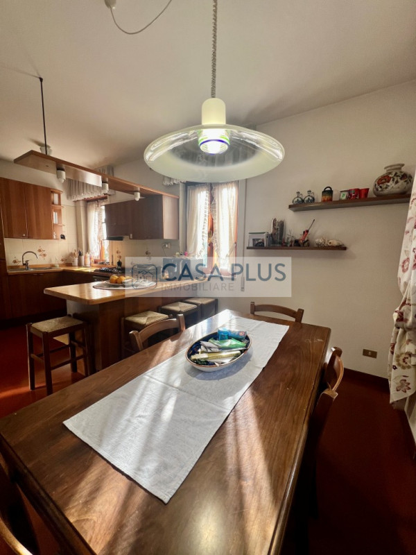 BIFAMILIARE A BASSANO DEL GRAPPA – DUE UNITA’ ABITATIVE COMPLETAMENTE AUTONOME, GIARDINO, TERRAZZ...