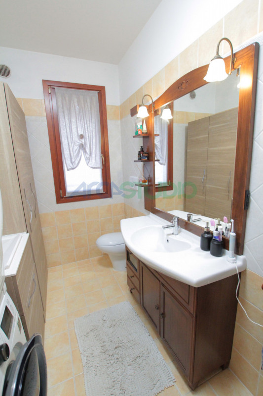 Bolzano Vicentino: questo splendido appartamento duplex  posto in zona residenziale comoda alle s...