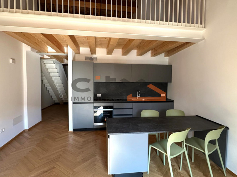 CENTRO STORICO - APPARTAMENTO NUOVA RISTRUTTURAZIONE DI CHARME IN PRONTA CONSEGNA.
Sei un vero am...