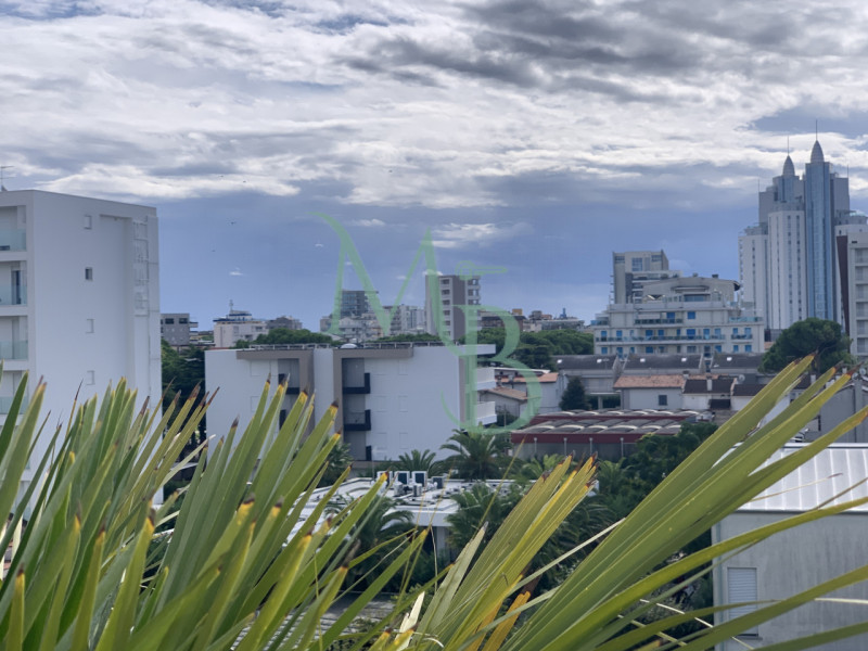 JESOLO - VENEZIA: Immobiliare MB è lieta di presentare, in esclusiva, un meraviglioso attico in v...