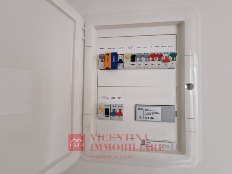 VICENZA -Anconetta : Nuovo, ampio e introvabile TRICAMERE in classe A3, al piano terra con ingres...