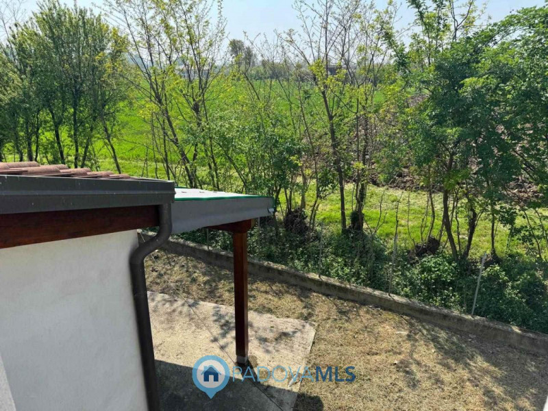 Immobile in esclusiva al Gruppo Padova MLS
Taggi: Porzione di bifamiliare al grezzo in provincia ...