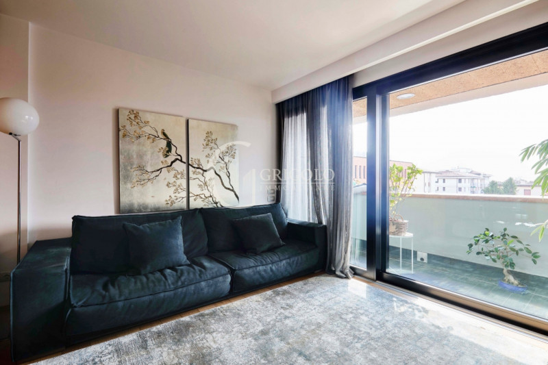 In una delle strutture più ricercate e apprezzate della zona, MERAVIGLIOSO APPARTAMENTO, posto al...