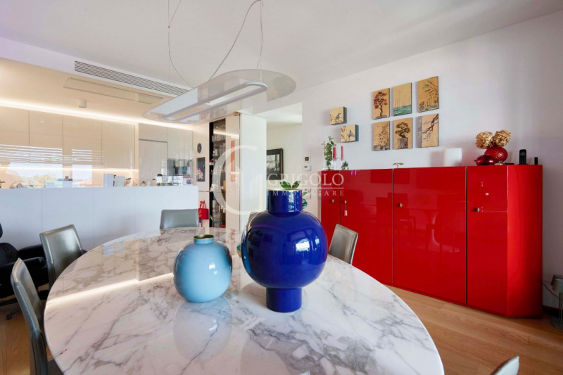 In una delle strutture più ricercate e apprezzate della zona, MERAVIGLIOSO APPARTAMENTO, posto al...