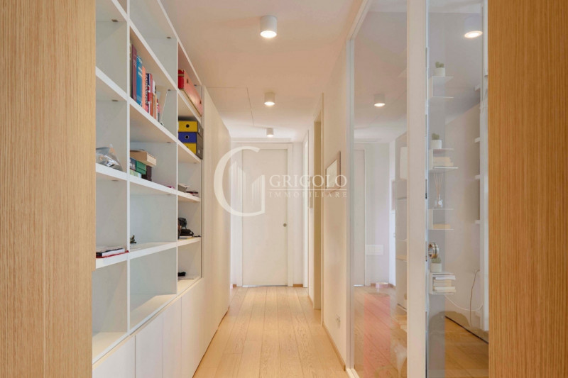 In una delle strutture più ricercate e apprezzate della zona, MERAVIGLIOSO APPARTAMENTO, posto al...