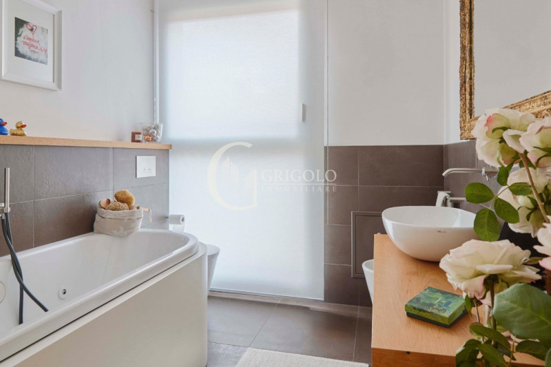 In una delle strutture più ricercate e apprezzate della zona, MERAVIGLIOSO APPARTAMENTO, posto al...