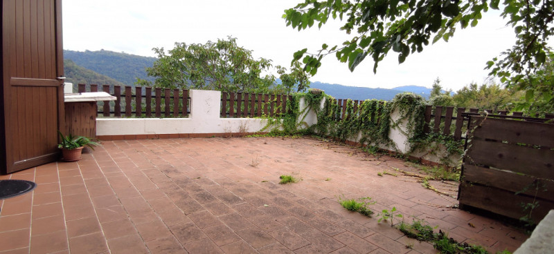 Incastonata nel cuore delle splendide colline di Castelgomberto, proponiamo in vendita una magnif...