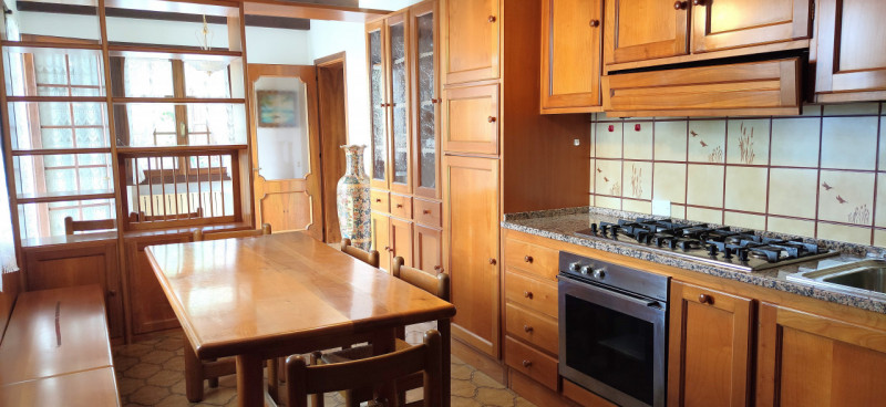 Incastonata nel cuore delle splendide colline di Castelgomberto, proponiamo in vendita una magnif...