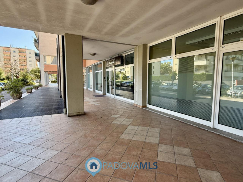 Immobile in esclusiva al Gruppo Padova MLS
QUARTIERE SAN CARLO  in via Duprè - residence "La Piet...