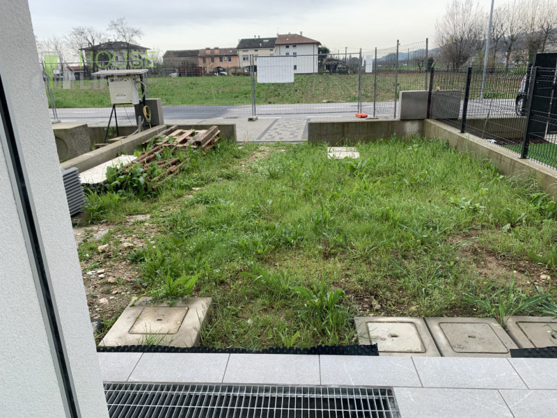 ISOLA VICENTINA: in zona residenziale posta ai confini con la campagna, nuova VILLETTA A SCHIERA ...